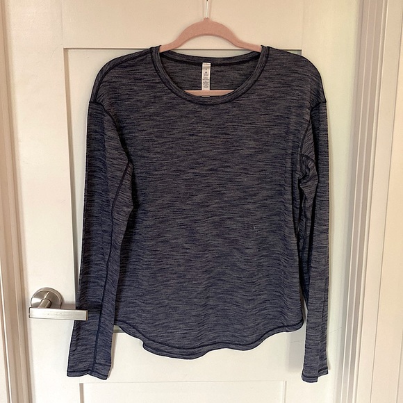 Lululemon Long Sleeve Top - Picture 1 of 2